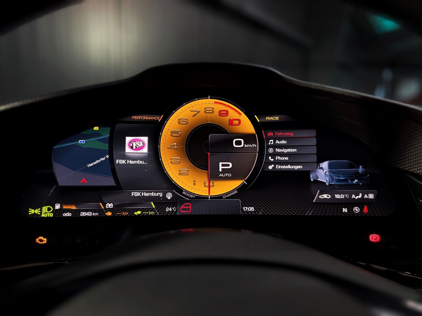 Fahrzeugabbildung Ferrari SF90 + Grigio Ferro + 2.257 km + Lift + Daytona