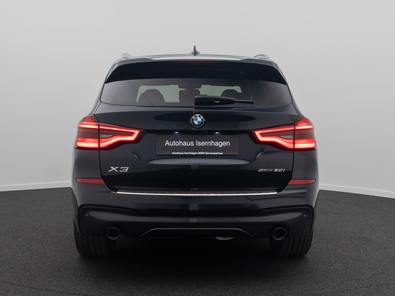 Fahrzeugabbildung BMW X3 xD30i M Sport DAB AHK Kamera Alarm HUD 20Zoll