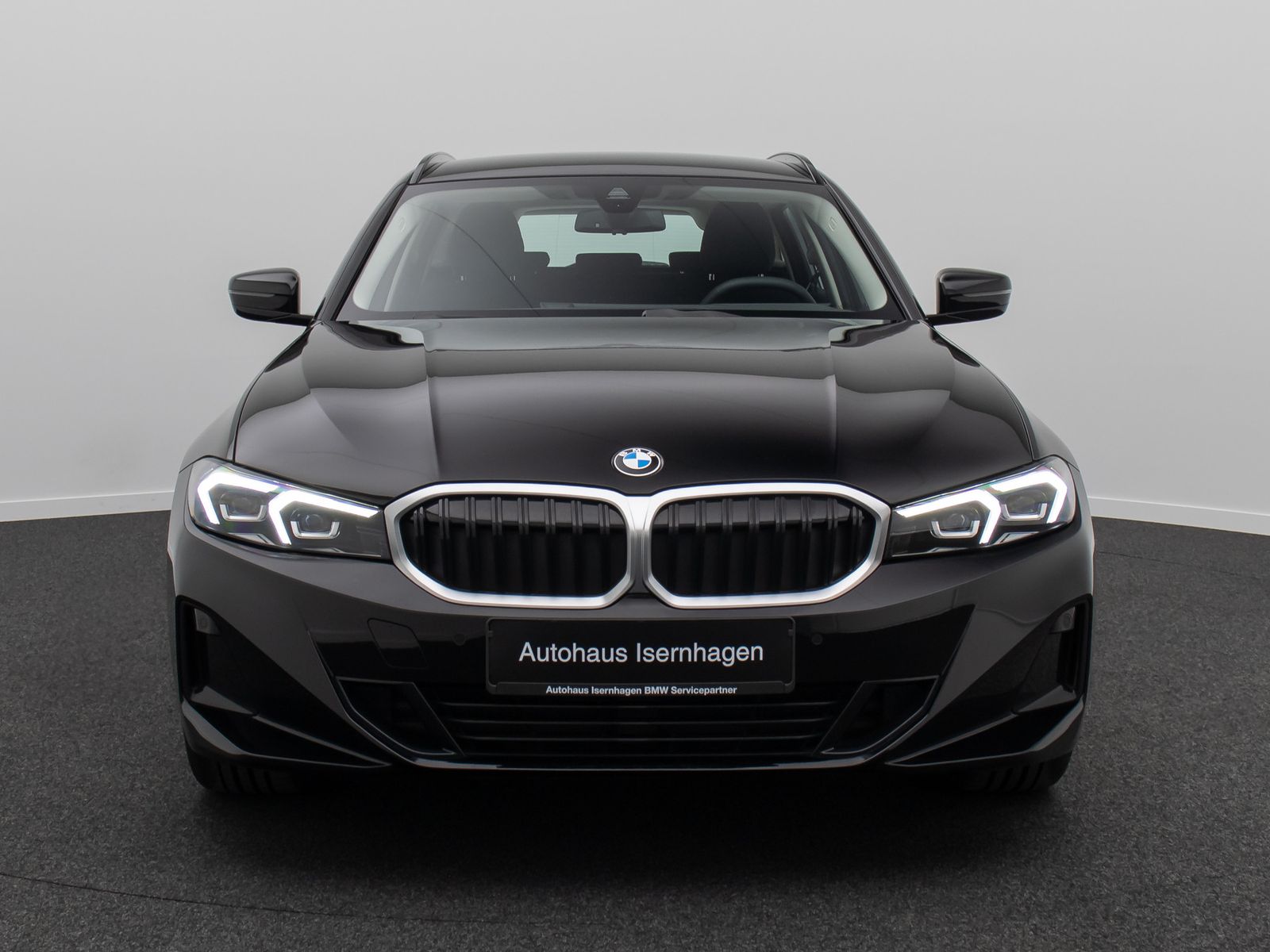 Fahrzeugabbildung BMW 318i Alarm GeschwindigRe DAB Kamera Sportlenkrad
