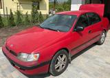 Toyota Carina 1.6 Benzin - Toyota Carina mit Benzin-Antrieb: Limousine