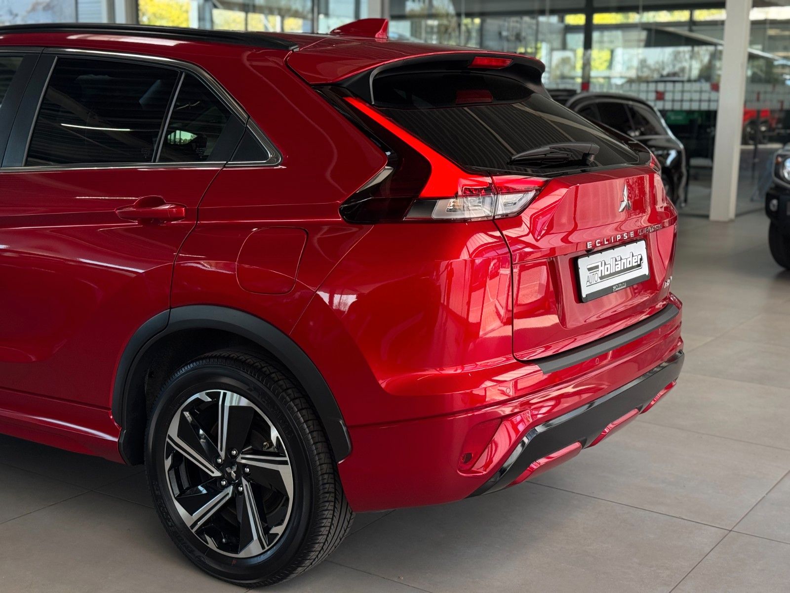Fahrzeugabbildung Mitsubishi Eclipse Cross 2.4 PHEV Select Black 4WD "AHK"