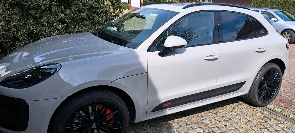 Image of Porsche Macan