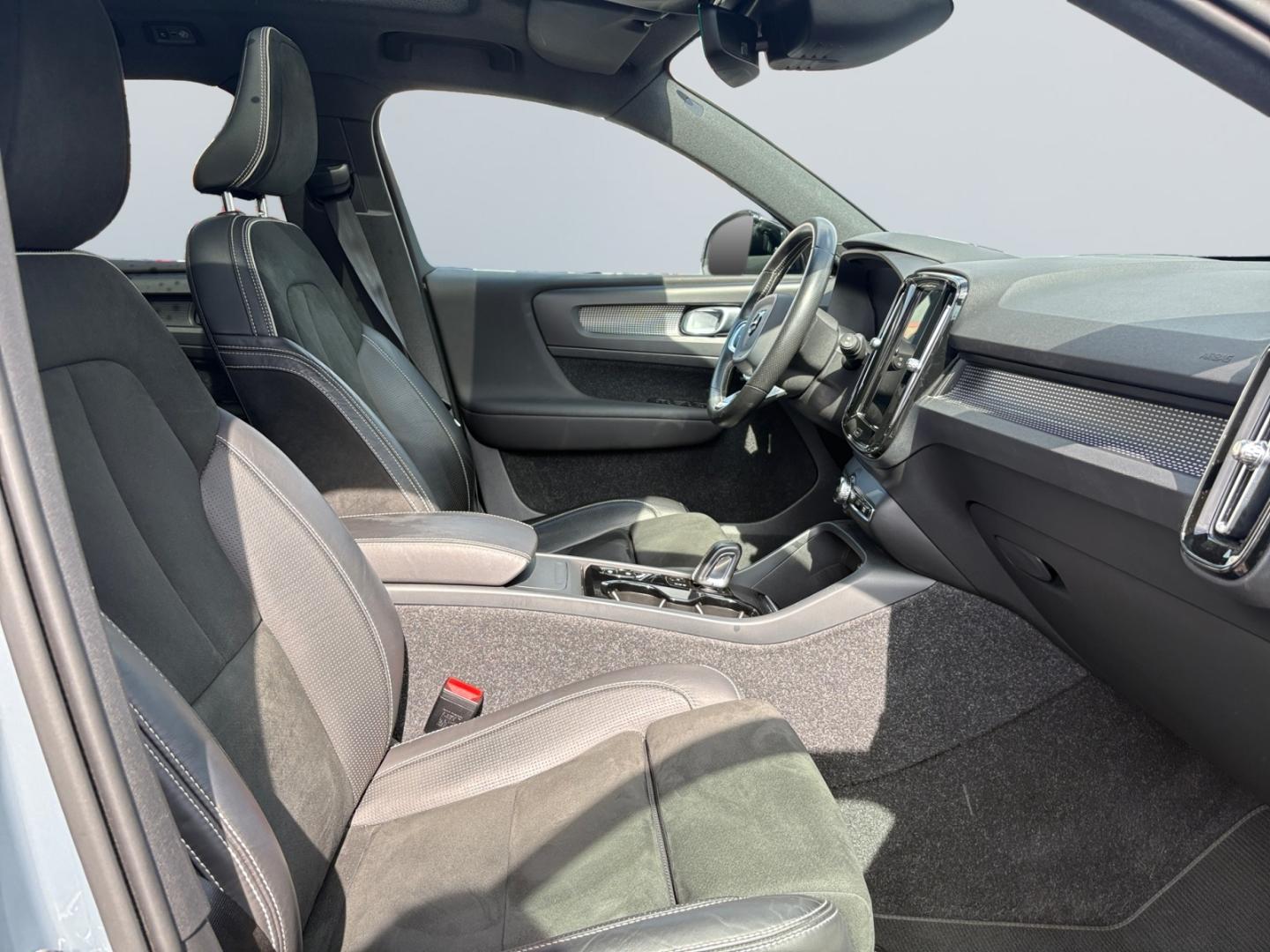 Volvo XC40 R Design*Business*S-Dach*Xenium*Winter*Inte