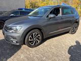Volkswagen Tiguan Kamera/Navi/Sitzhzg/PDC/AHK/DigCockpit - Volkswagen Tiguan in Saarbrücken