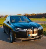 BMW iX xDrive40 Pano Headup Harman/K Laser  - gebrauchte BMW iX aus dem Jahr 2022