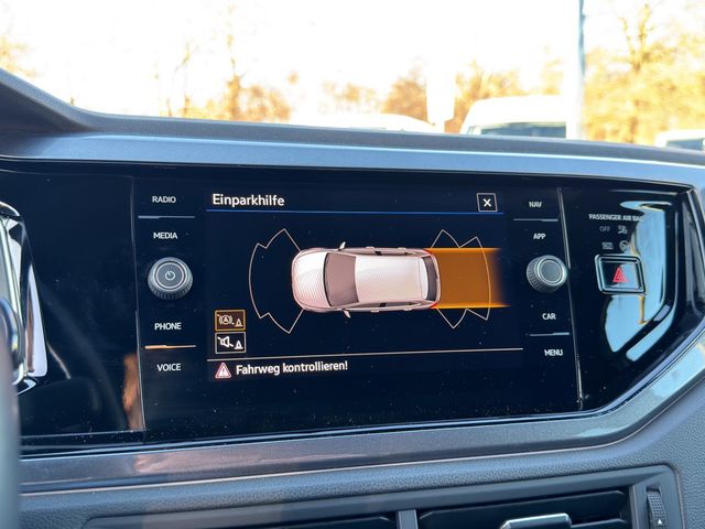 Polo 1.0 TSI Highline DSG PDC SHZ NAVI ACC LED