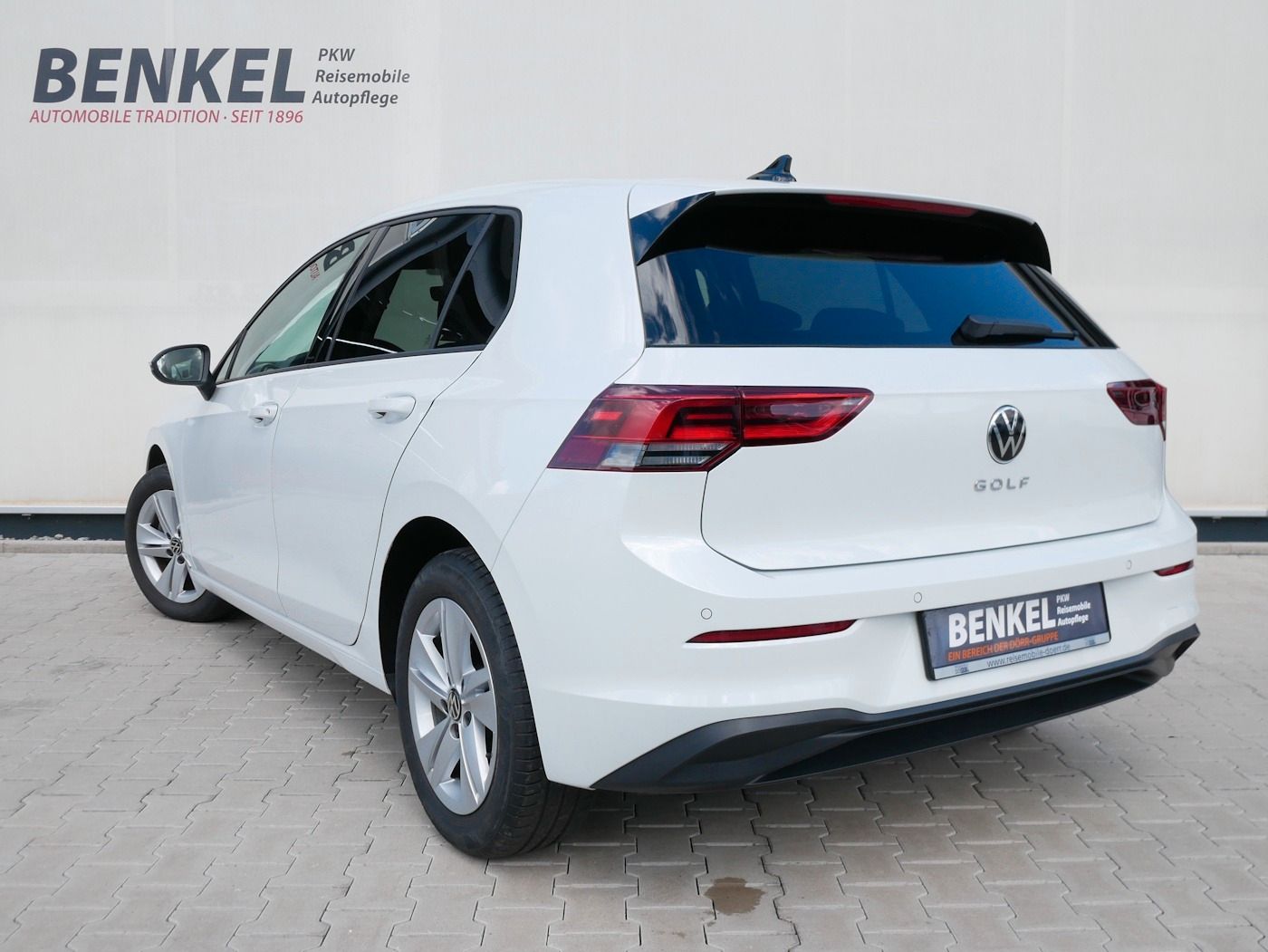 Fahrzeugabbildung Volkswagen Golf -VIII 1.0 Life NEU39T Standhz Kamera ACC SH
