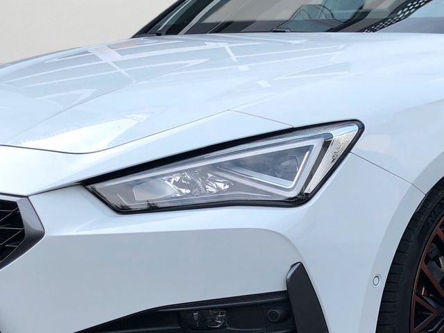 Cupra Leon Sportstourer VZ 4Drive PANO AHK PERFORMANCE