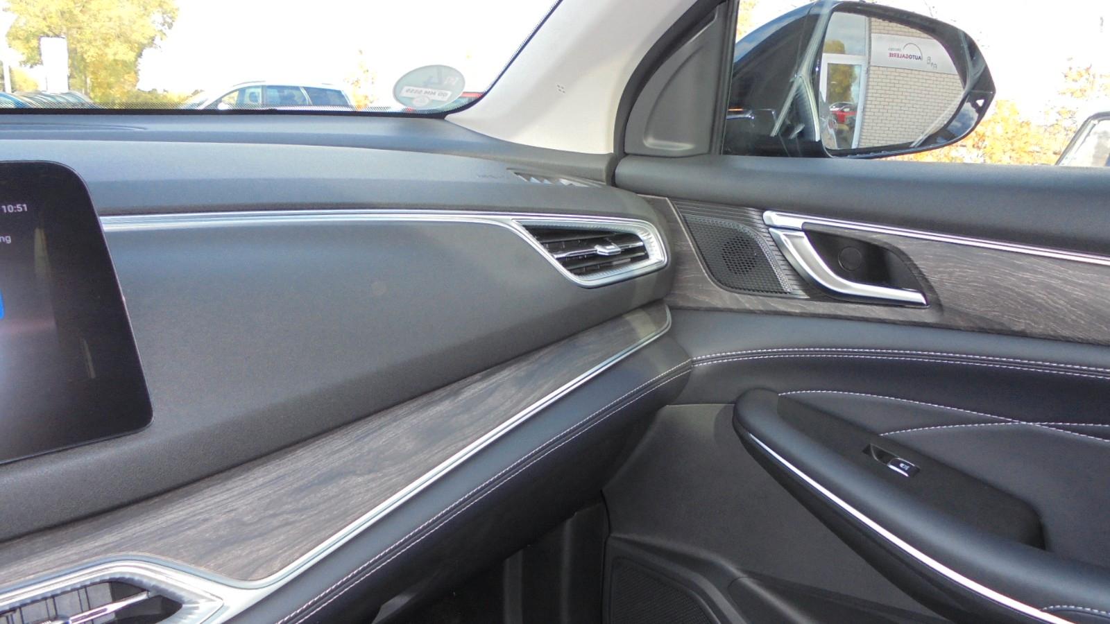 DFSK Fengon E5 PHEV Hybrid 7-sitzig, Allwetterreifen,