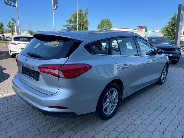 Fahrzeugabbildung Ford Focus Cool & Connect Kamera LED Navi PDC