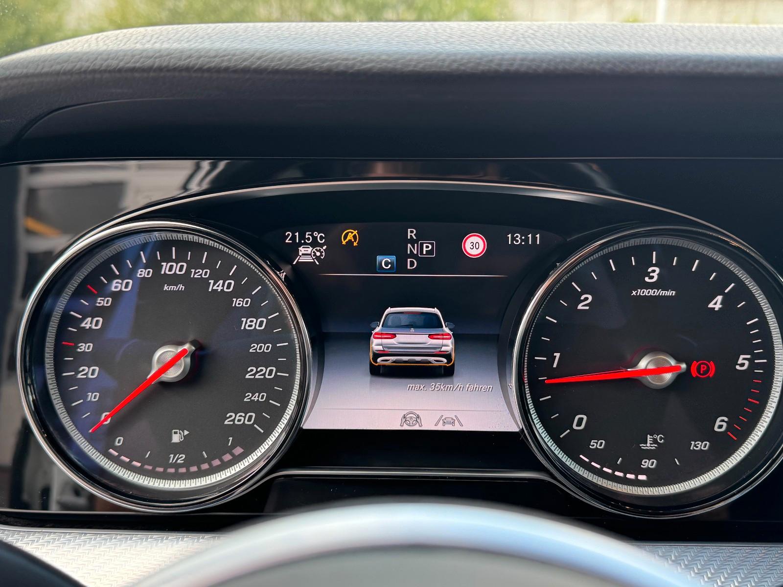 Mercedes-Benz E 220 T-Modell All-Terrain lKamera|Air|Burmester