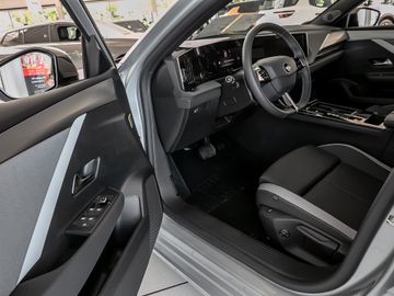 Opel Astra L Sports Tourer 1.2 Enjoy Ergonomiesitz