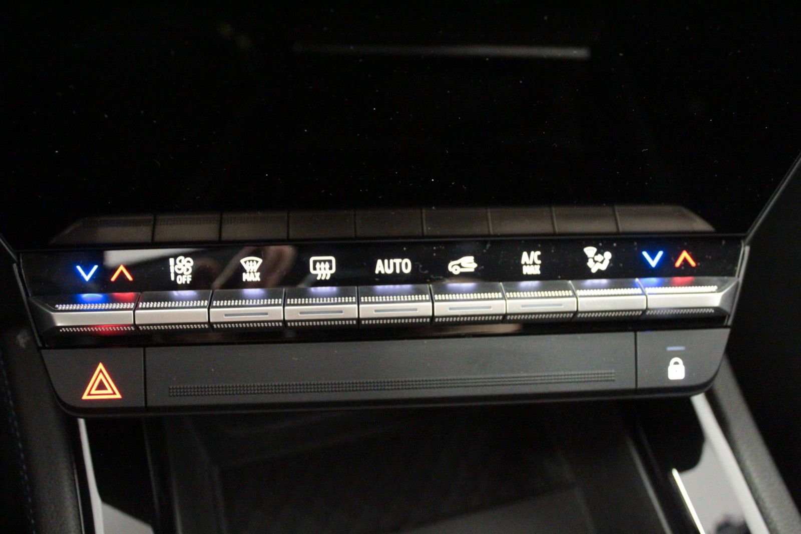 Fahrzeugabbildung Renault Austral Mild Hybrid 160 Esprit Alpine #15394