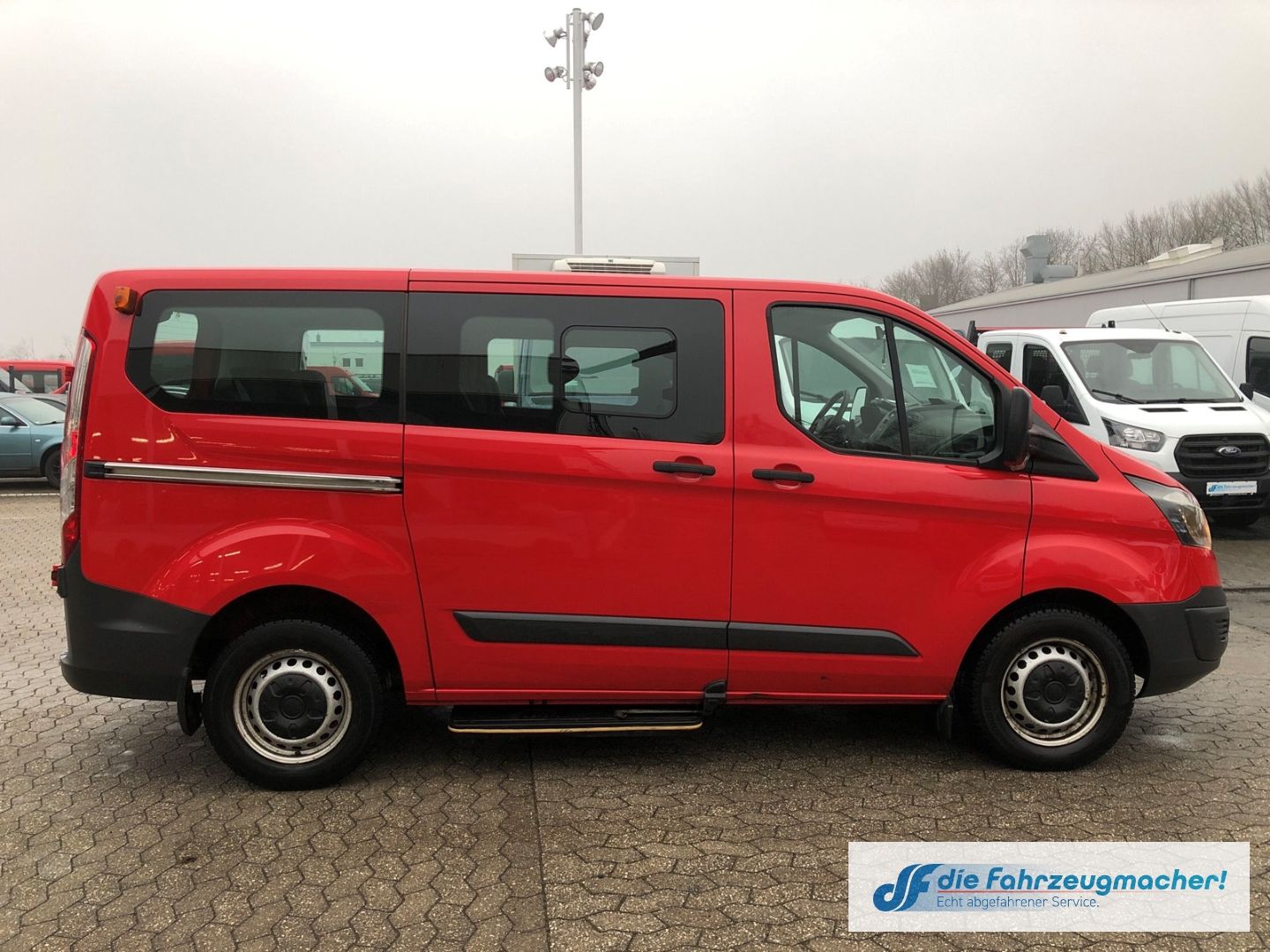 Fahrzeugabbildung Ford Transit Custom Kombi 300 L1 2.2 TDCi *2533 *KLIM