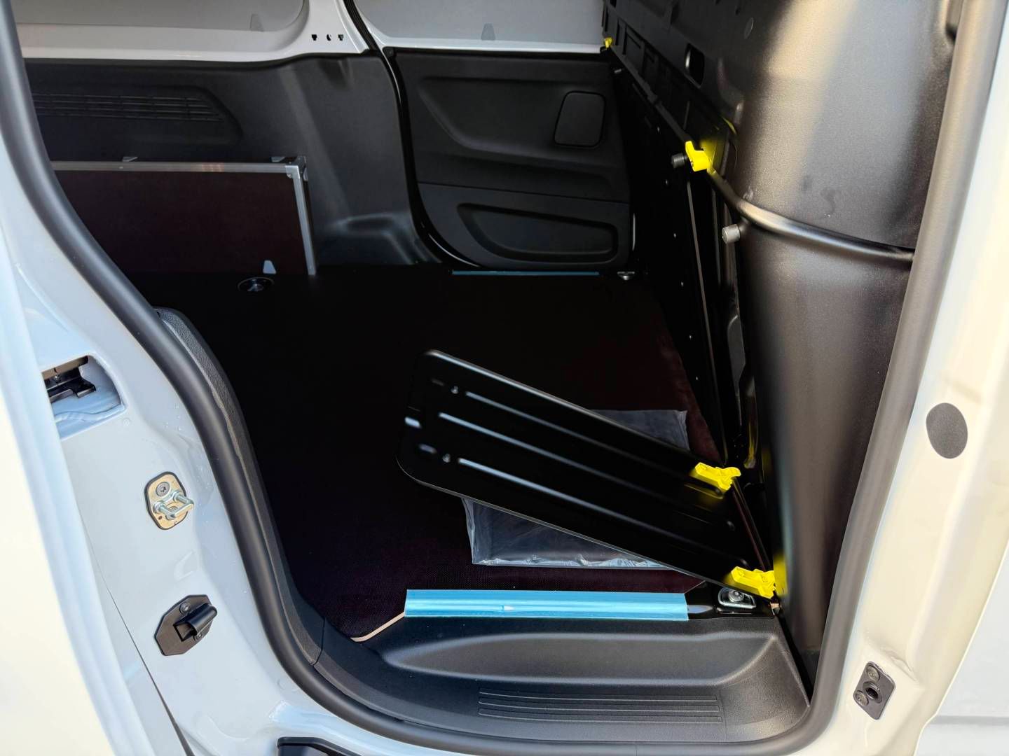 Fahrzeugabbildung Fiat Doblo XL KAWA100 MT6