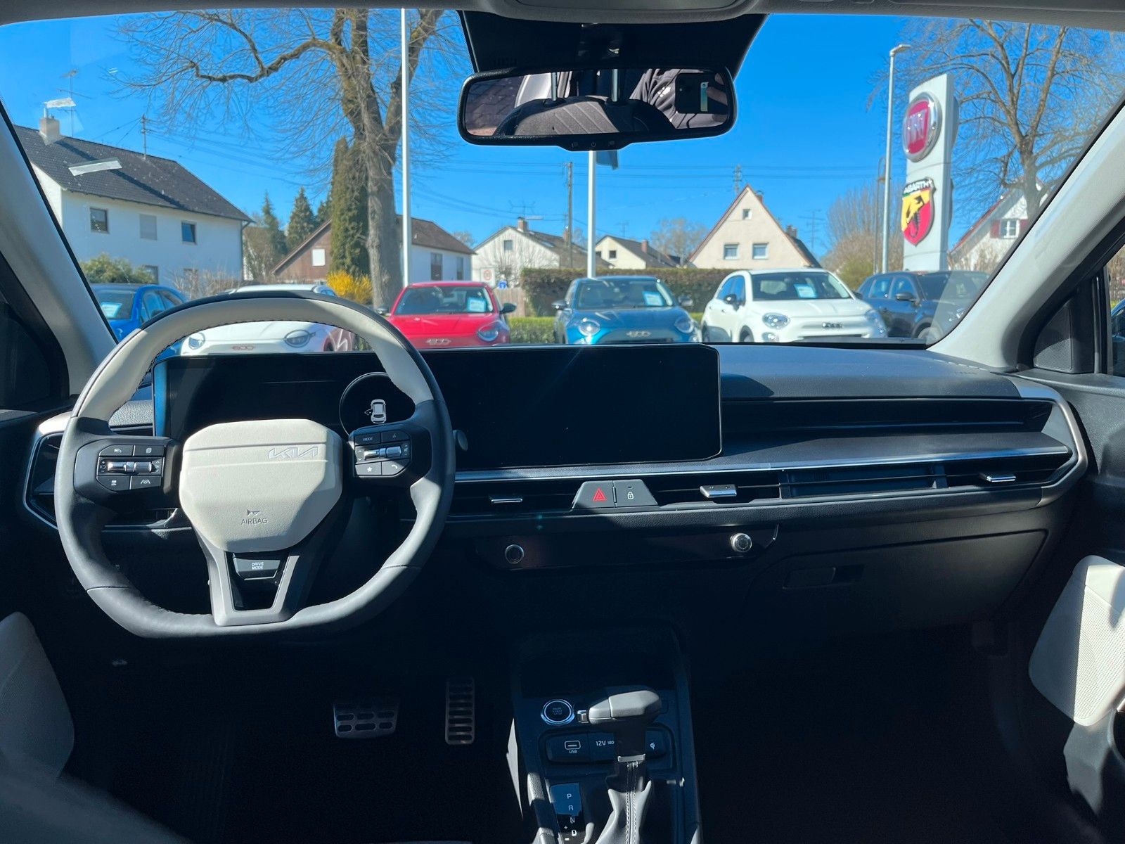 Fahrzeugabbildung Kia Stonic GT-Line Navi Totwinkel ACC Teilleder uvm.