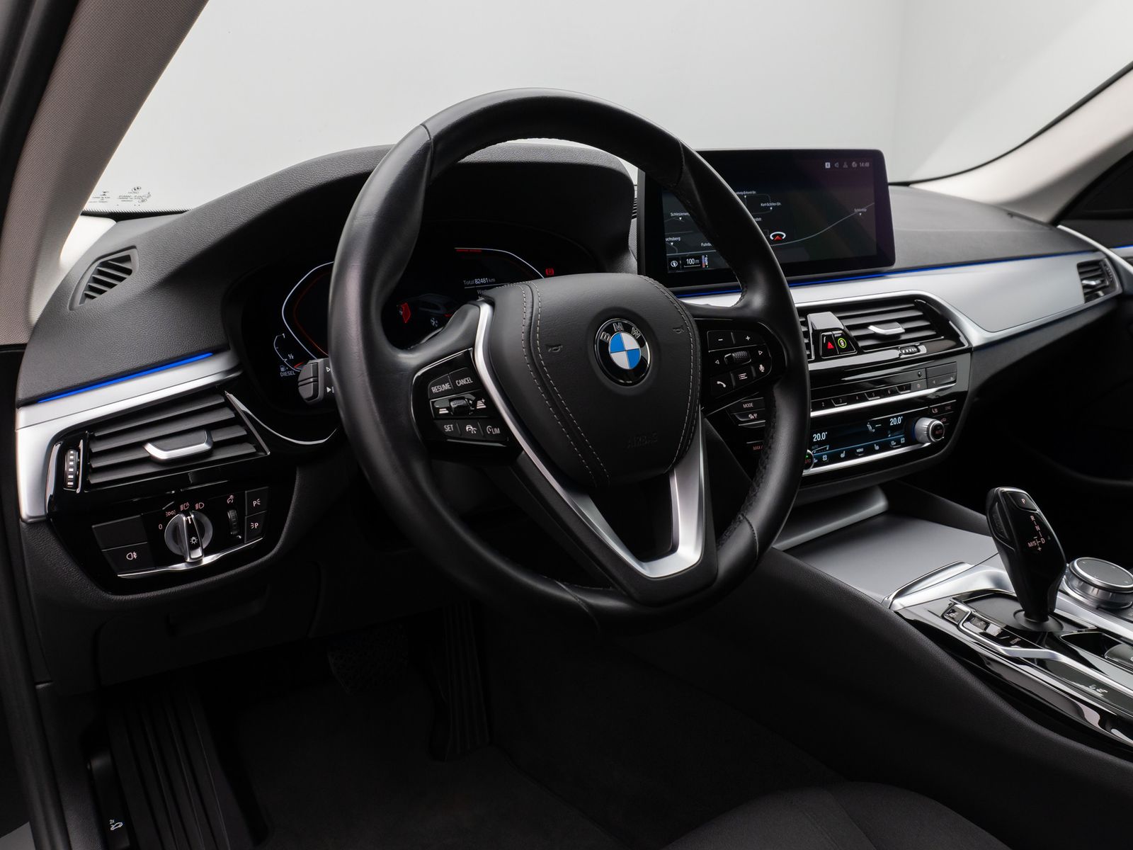 Fahrzeugabbildung BMW 520d xD Kamera Laser HUD DAB HiFi Stop&Go MSport