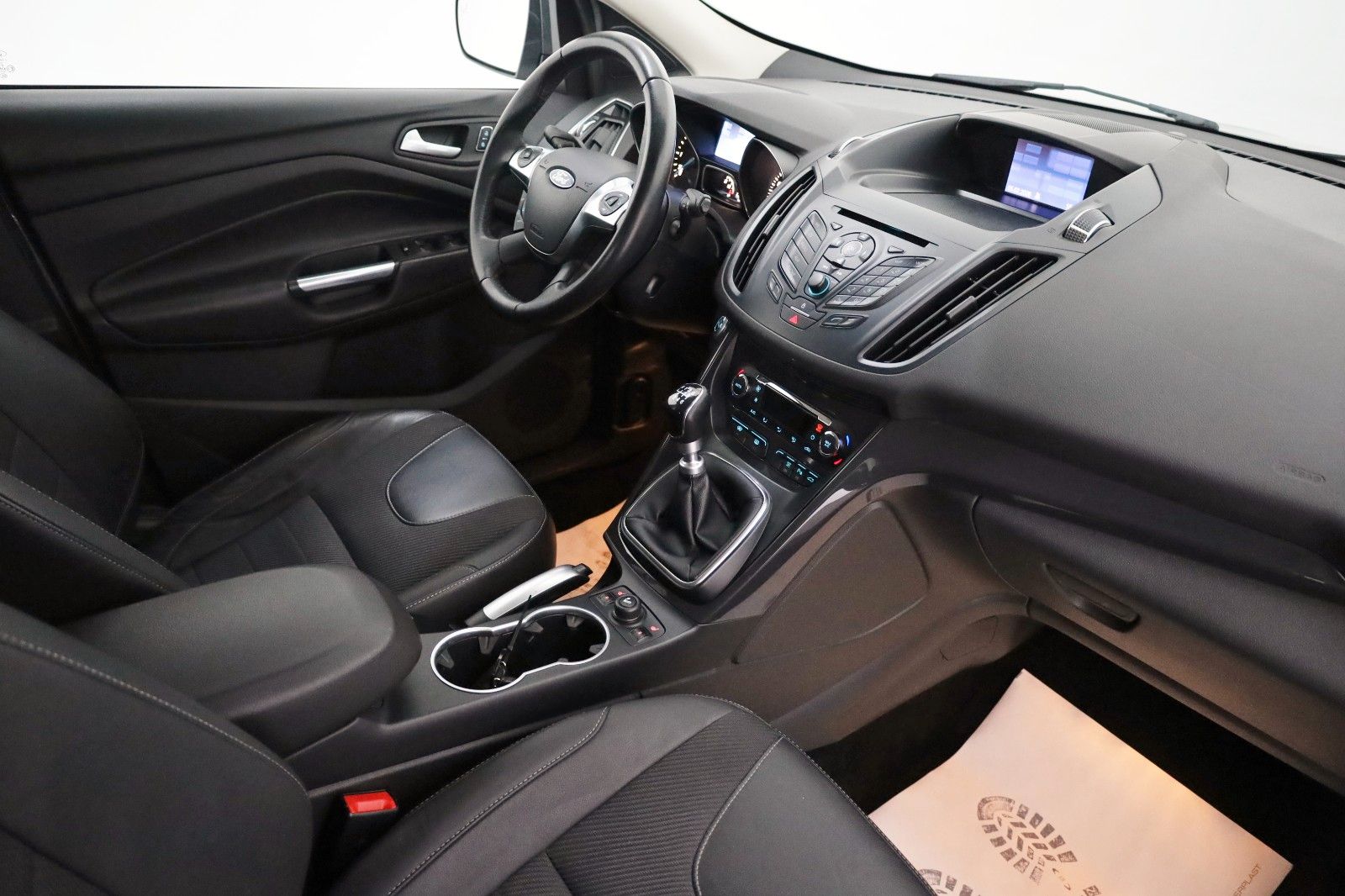 Fahrzeugabbildung Ford Kuga Titanium T.Leder,Navi,SH,PDC,AHK