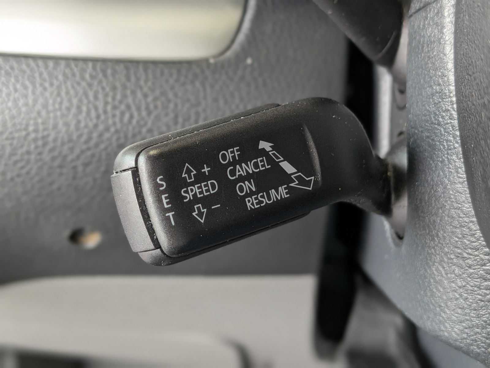Fahrzeugabbildung SEAT Alhambra 2.0 TDI Style Bi-Xen 7-Sitz Cam Tempoma