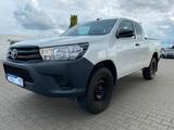 Toyota Hilux Extra Cab Duty 4x4 - Toyota Hilux: Extra Cab