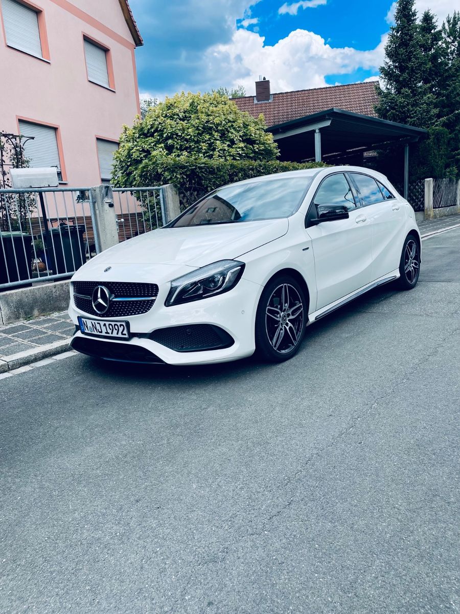 MERCEDES-BENZ A 180 -