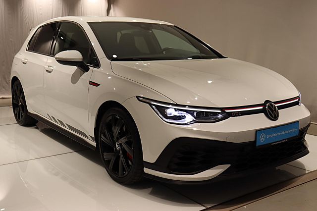 Golf GTI Clubsport 2.0l 300PS DSG KAMERA LED NAV