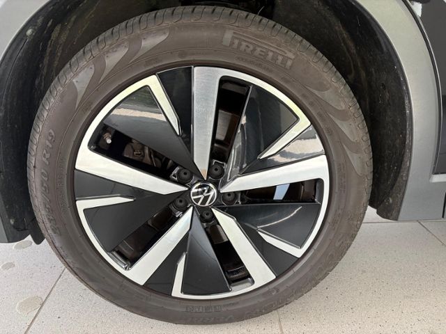 Tiguan  Elegance 2.0 TDI MATRIX CLI AHK PANO SHZ