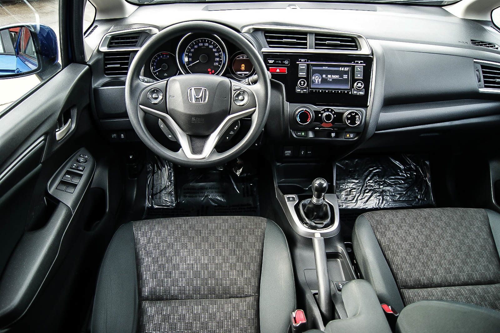 Fahrzeugabbildung Honda Jazz 1.3 i-VTEC Trend SPORTY BLUE RENTNERBESITZ