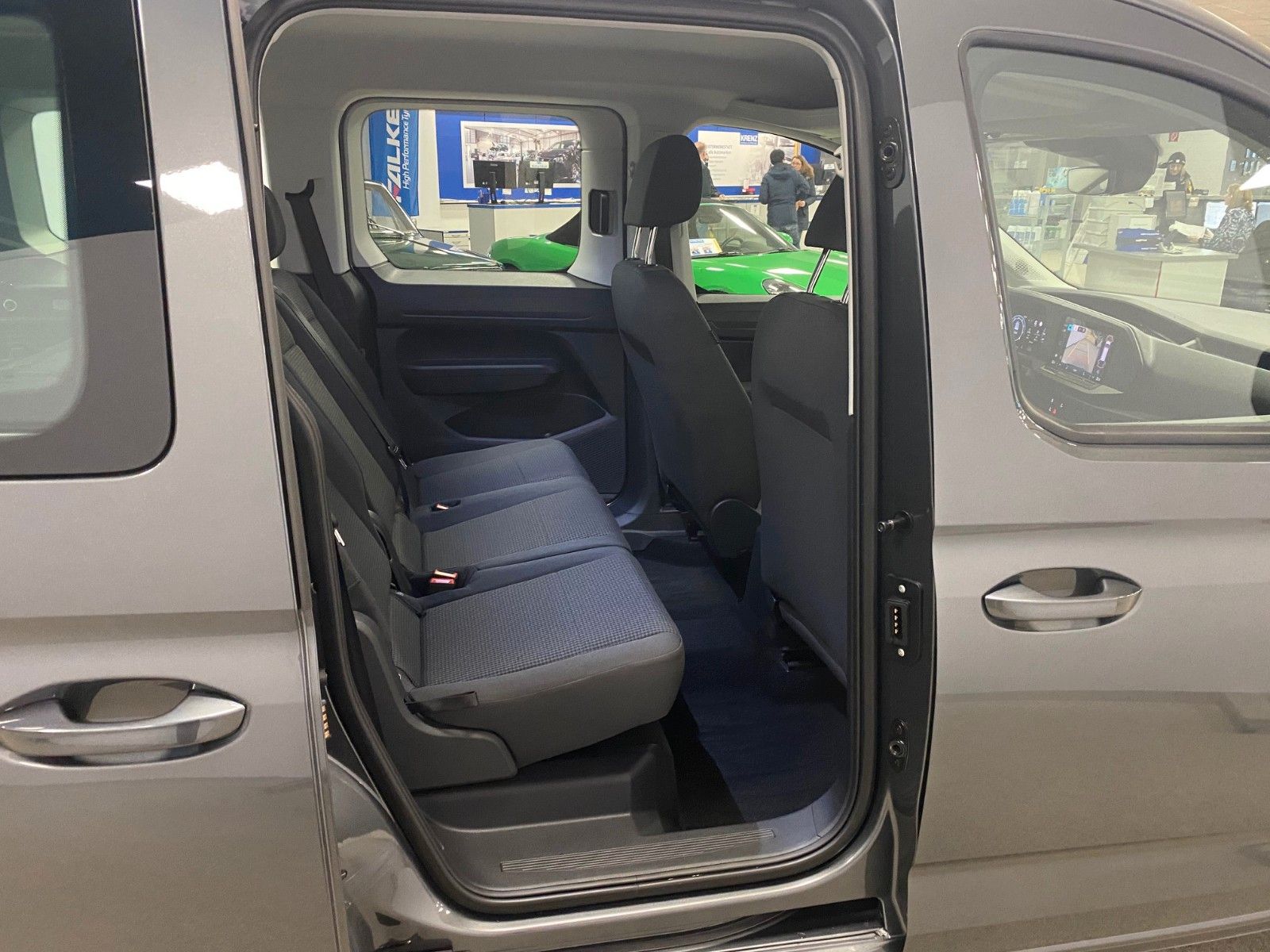 Fahrzeugabbildung Volkswagen Caddy 1.5 TSI DSG Edition+Garantie 2030++KAMERA+