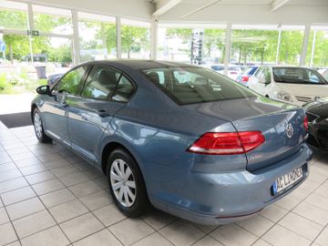 Volkswagen Passat - 7