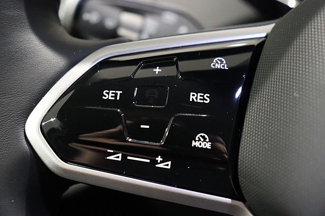 ID.4 Pure 125kW Wärmep. IQ-LIGHT Ganzjahresreife