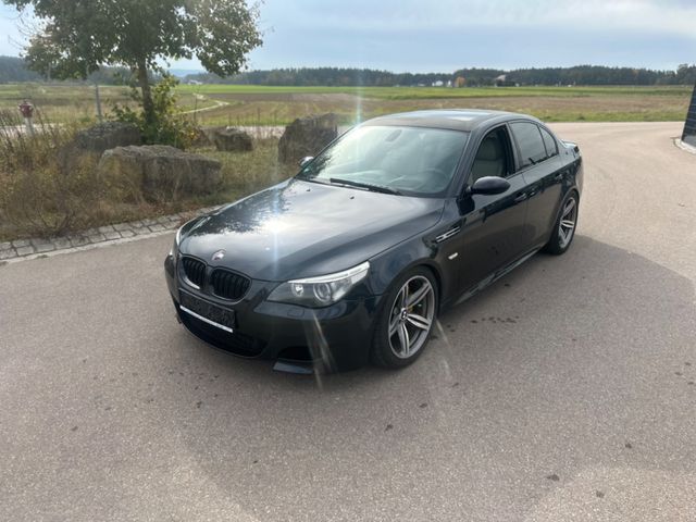 BMW M5 V10 *Leder*SHZ*Head-Up*AHK*Xenon*