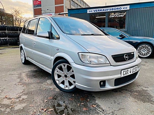 Opel Zafira 2.0 Turbo OPC