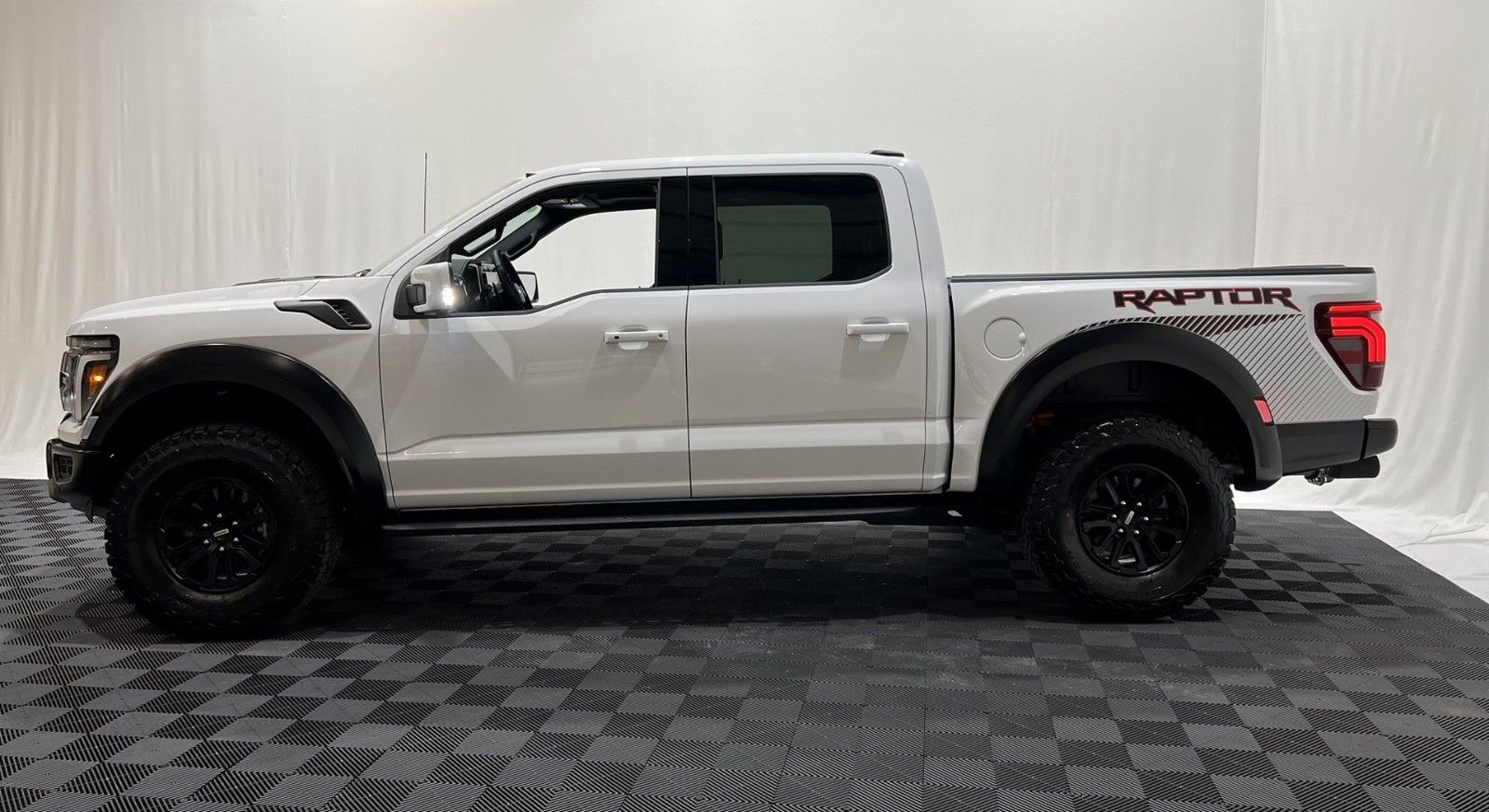 Fahrzeugabbildung Ford F-150 RAPTOR  EcoBoost®  3.5L V6 *MY25*