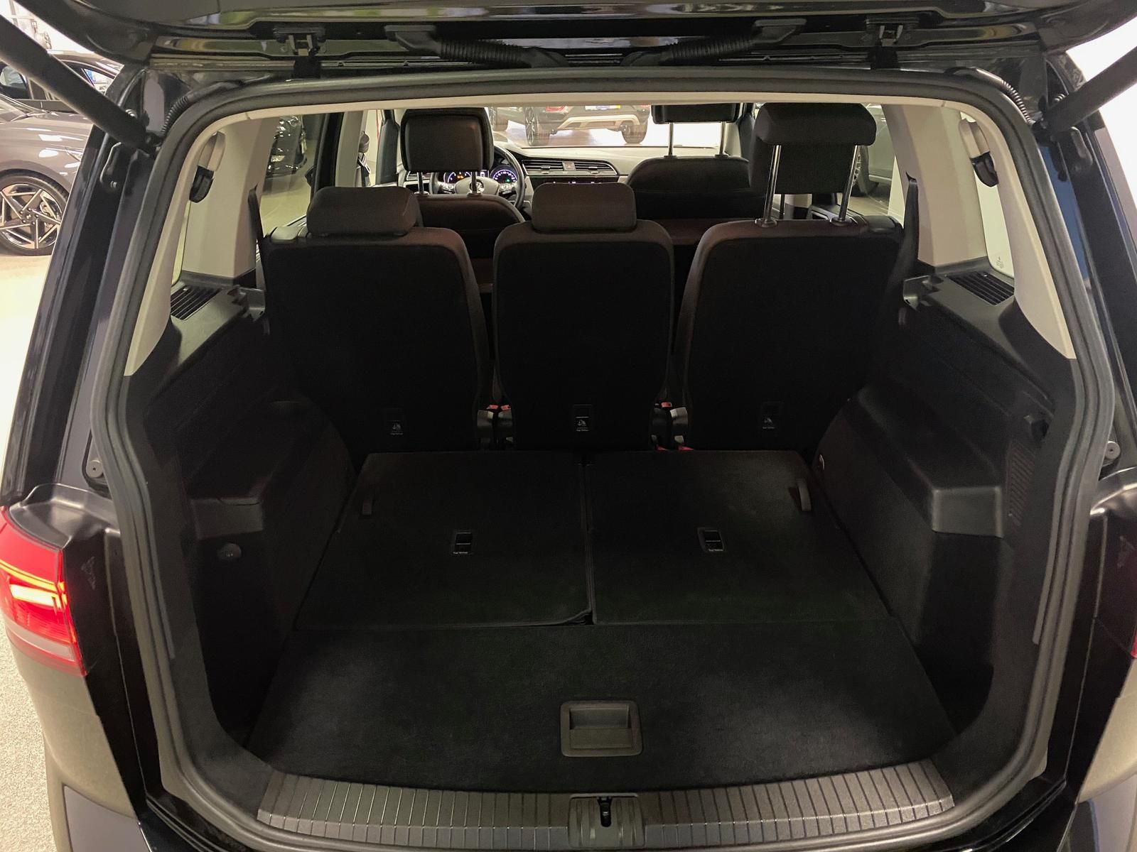 Fahrzeugabbildung Volkswagen Touran 1.4 TSI  Comfortline BMT/Star+ACC+3ZKLIMA
