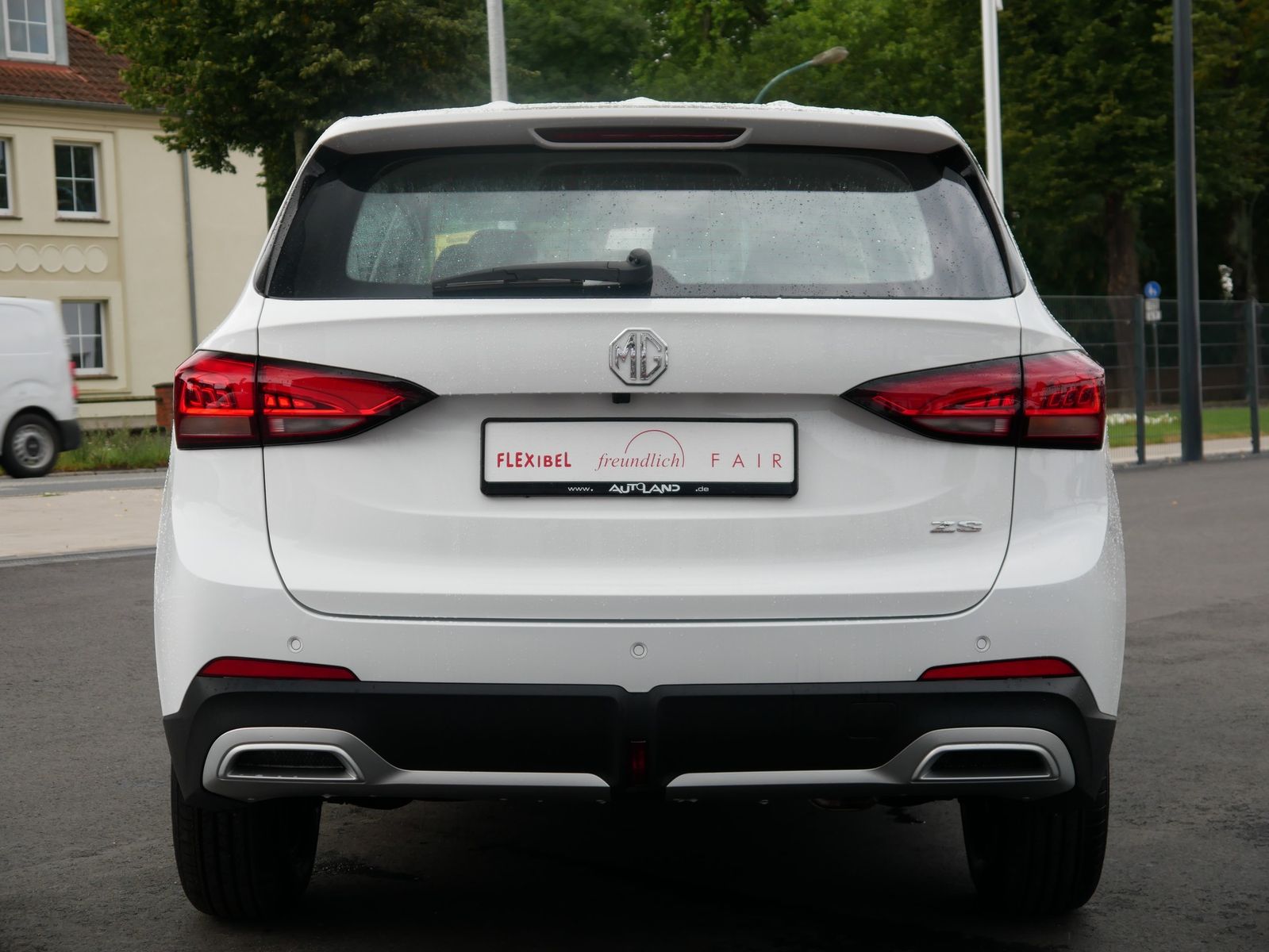 MG ZS