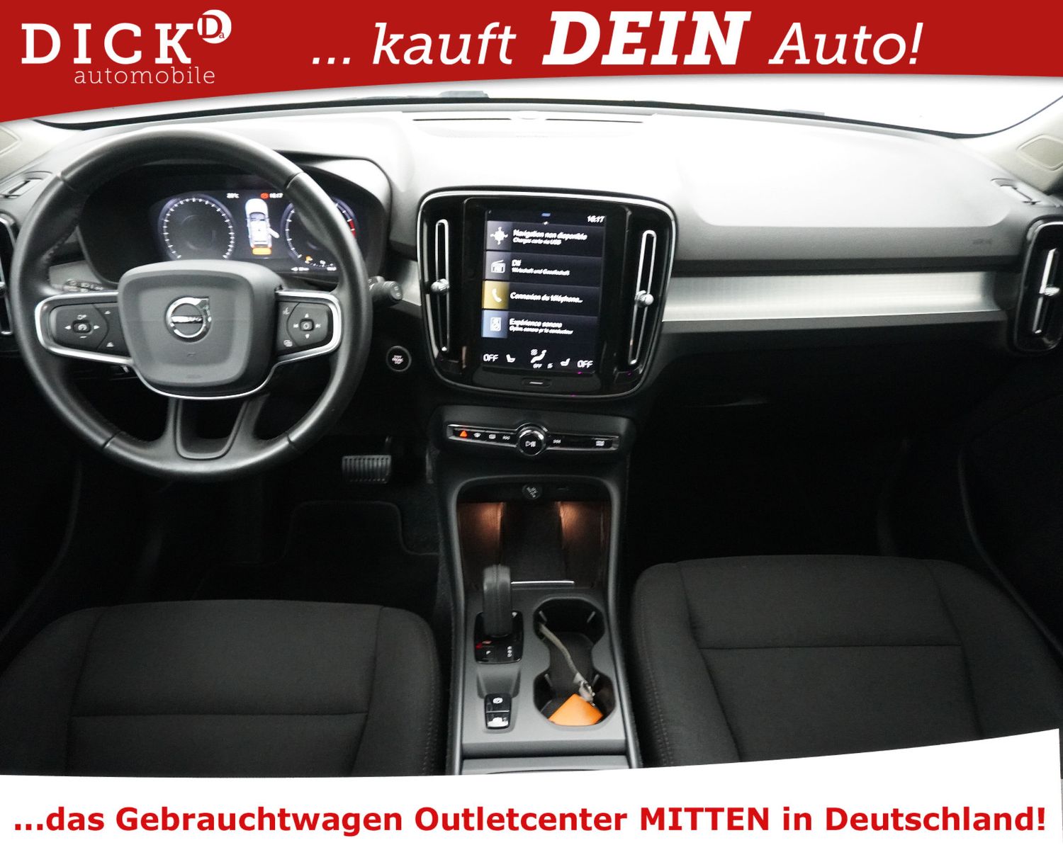 Fahrzeugabbildung Volvo XC40 T3 Aut Momen PANO+VIRTU+LED+KAM+H&K+ACC+SHZ