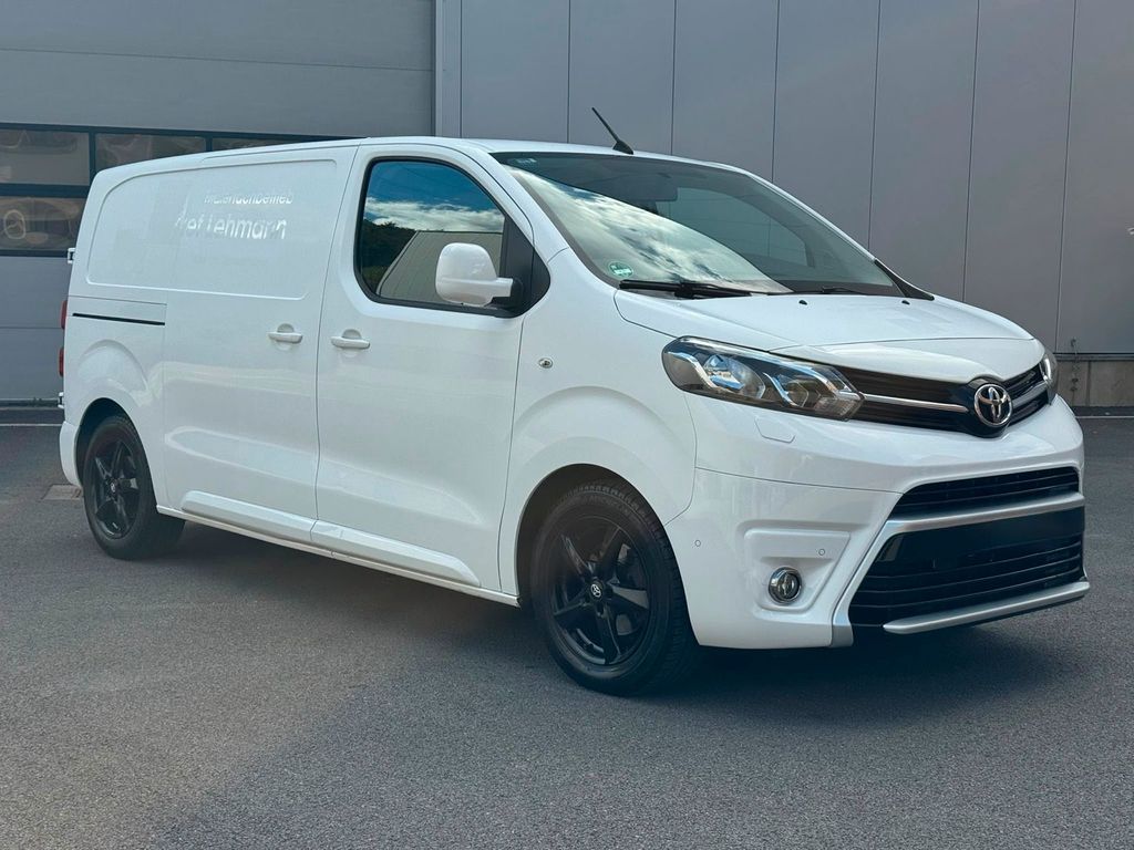 Image of Toyota Verso