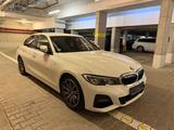 BMW 320i M-Paket, Live Cockpit, Kamera - BMW 320: M Paket 320i