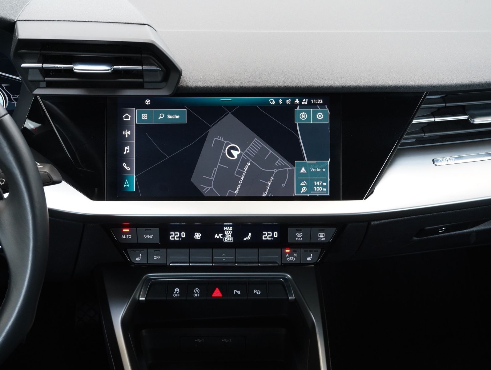 Fahrzeugabbildung Audi A3 Sportback 30 TDI S line LED/MMI/VIRTUAL/CAM