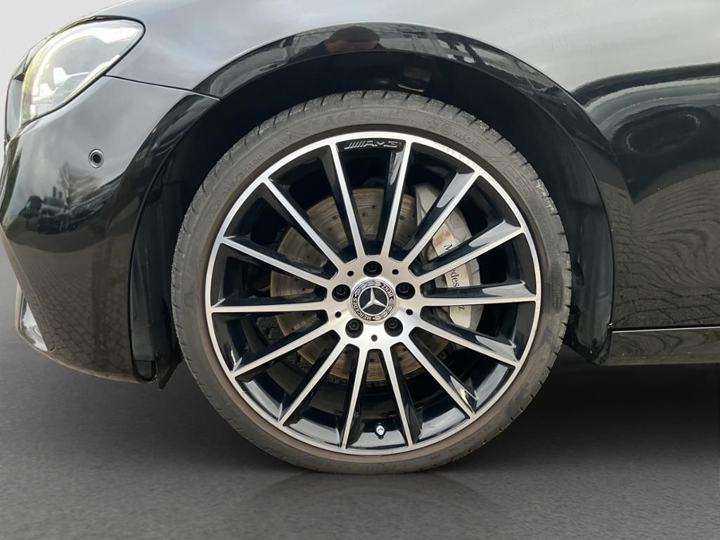 Fahrzeugabbildung Mercedes-Benz E 400 d 4MATIC T-Modell AMG*LED*HUD*FAP*Nav*360°