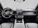 Land Rover Defender 110 D300 X SHZ/22"LM/AHK - mit Diesel-Antrieb: mit Spurwechselassistent, Geländewagen