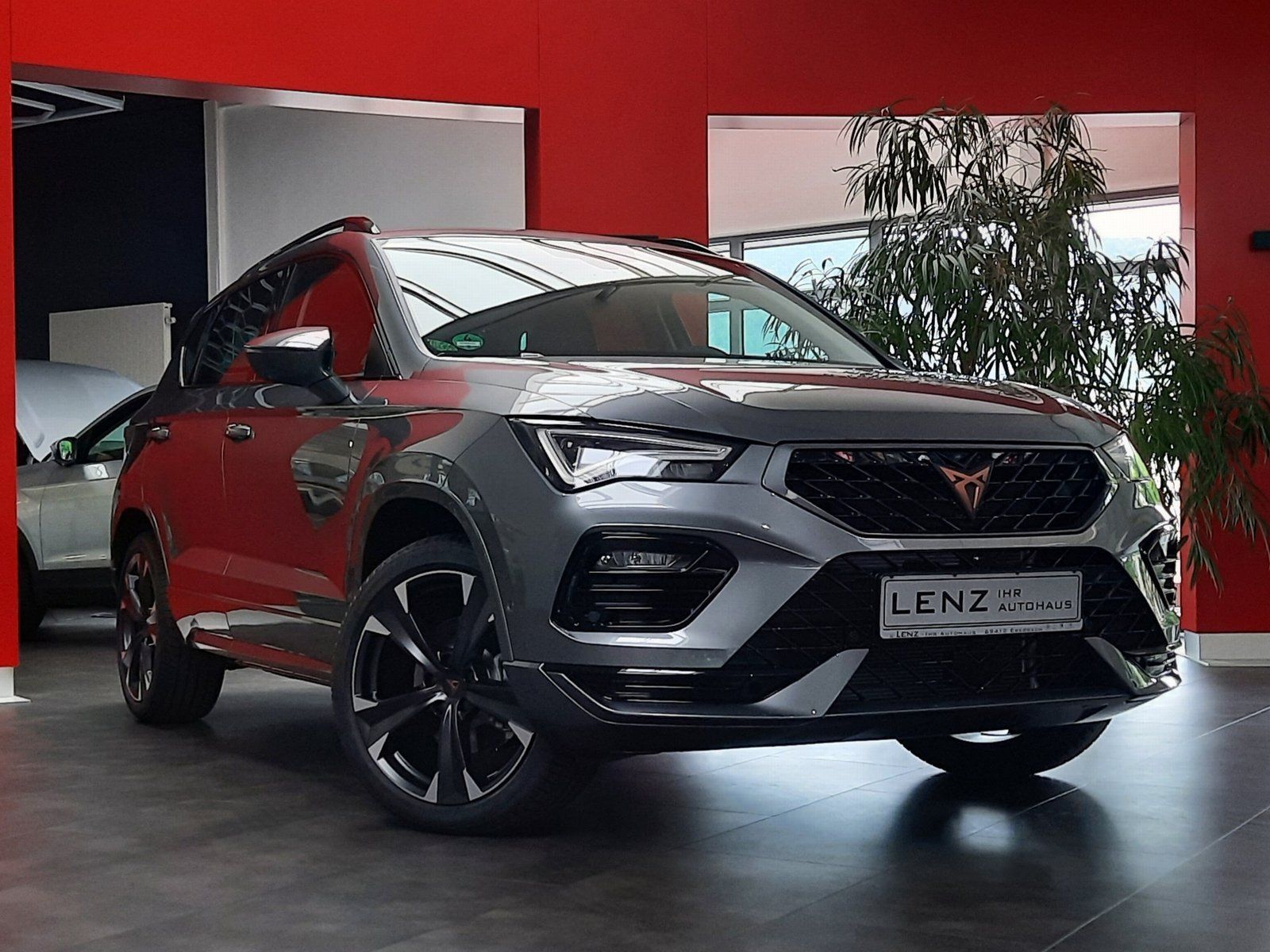 Fahrzeugabbildung CUPRA Ateca TSI 4x4 DSG *AHK*Cam*LED*Navi*PDC*Sitzhzg*