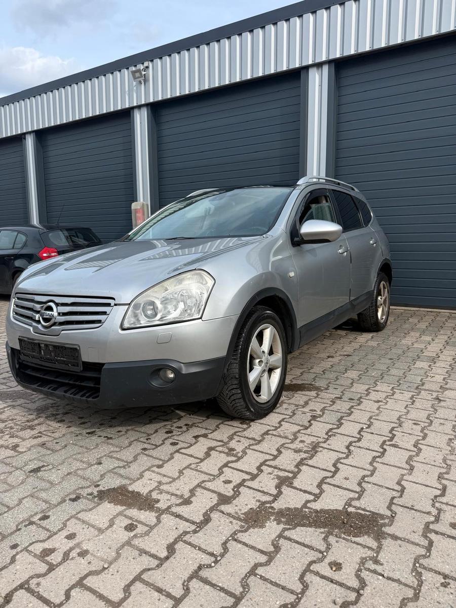 Nissan Qashqai+2   2.0  4x4