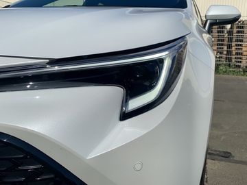 Toyota Corolla 2.0 Hybrid TS Team D *ACC*CAM*BI-LED*NAV