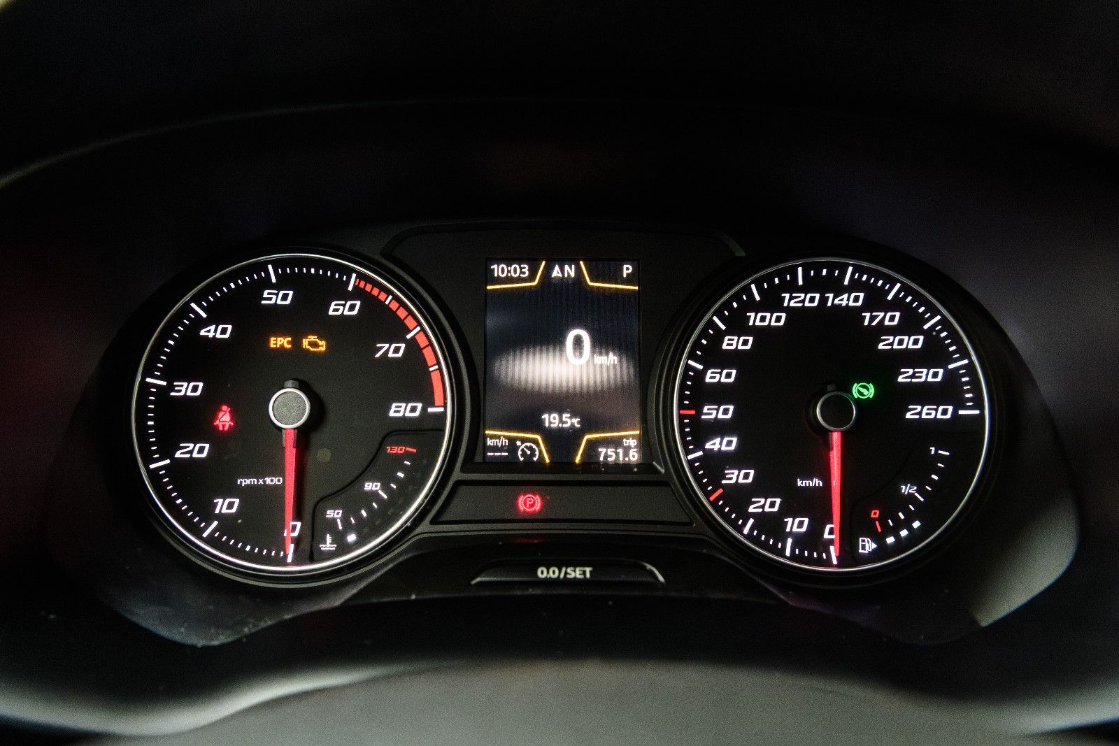 Fahrzeugabbildung SEAT Ateca Xcellence 4Drive +DSG+ Navi + AHK + Kamera