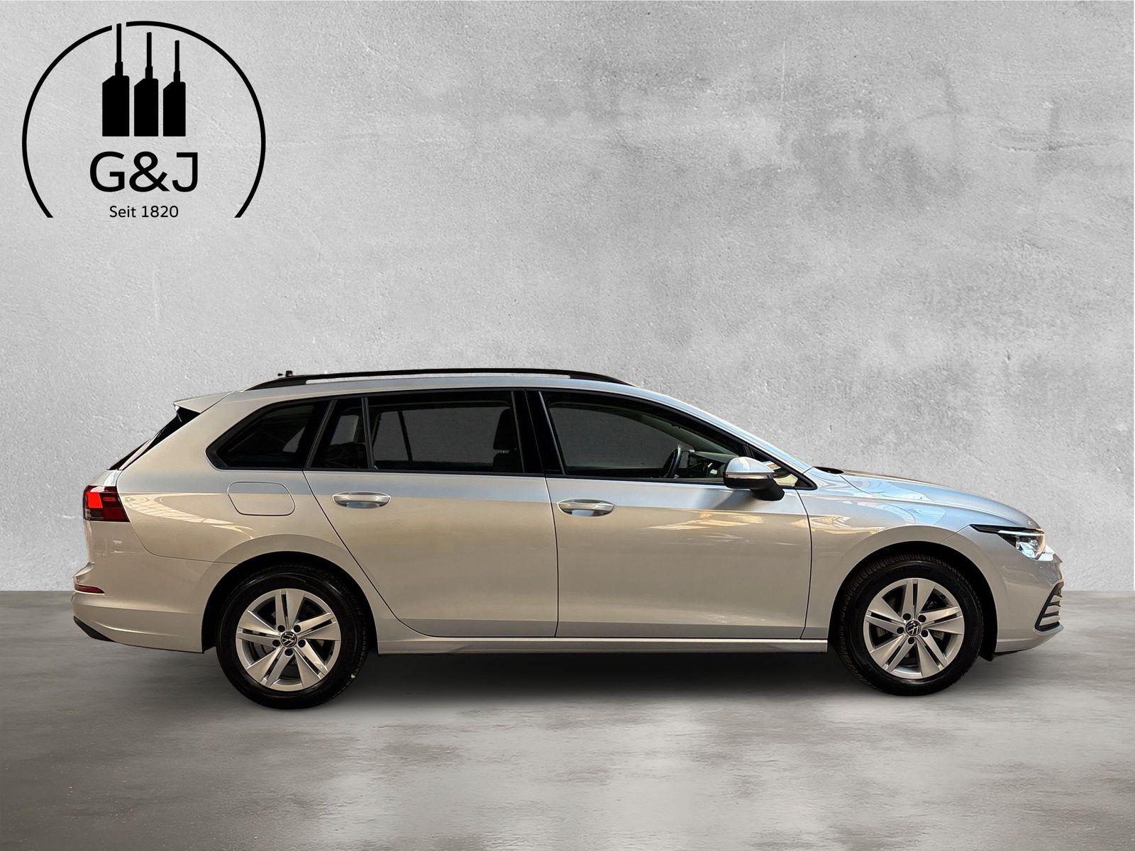 Fahrzeugabbildung Volkswagen Golf Variant 1.5 eTSI Life DSG AppConnect
