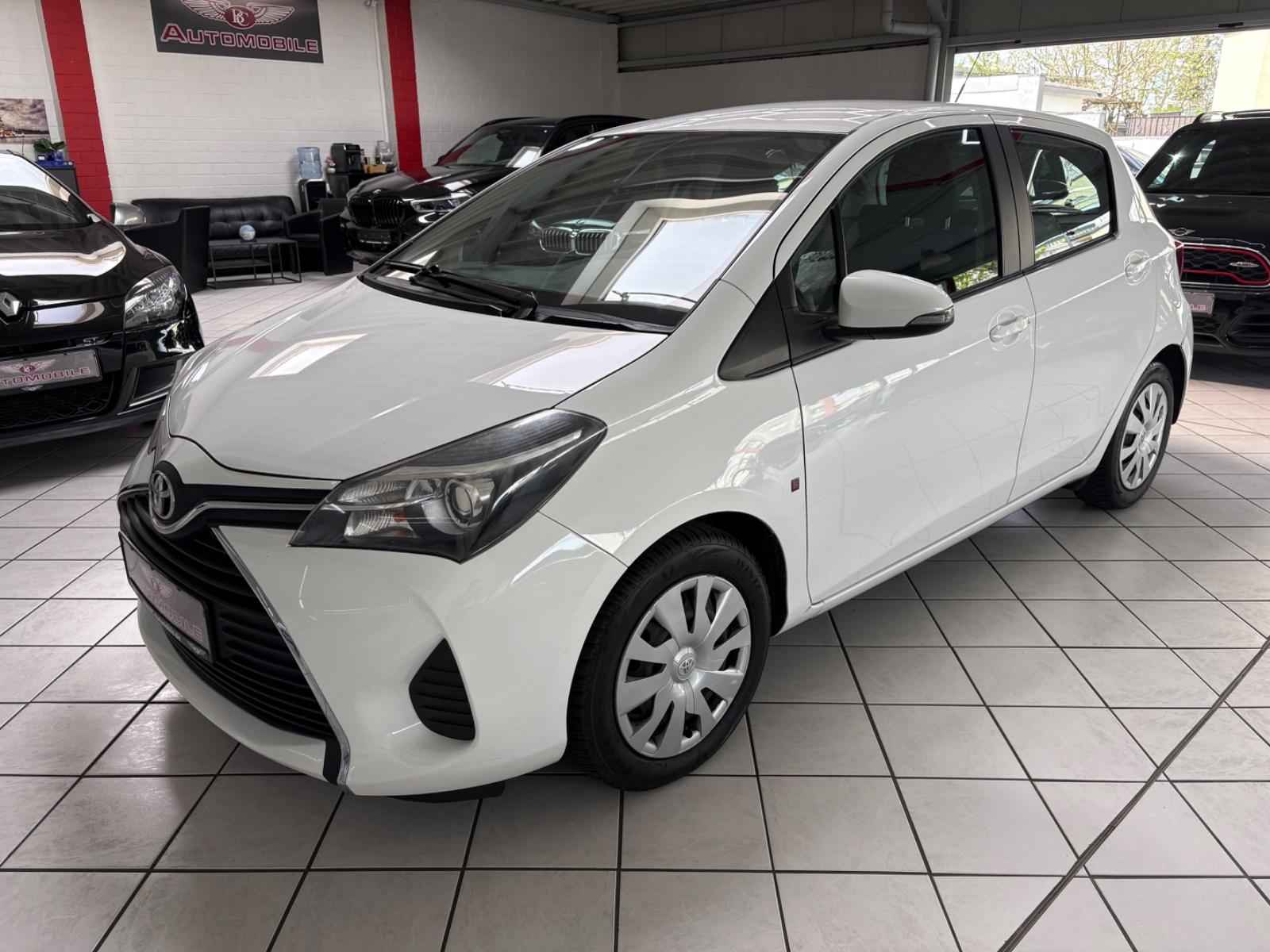 Toyota Yaris Comfort 1.4 turbodiesel KAMERA NAVI