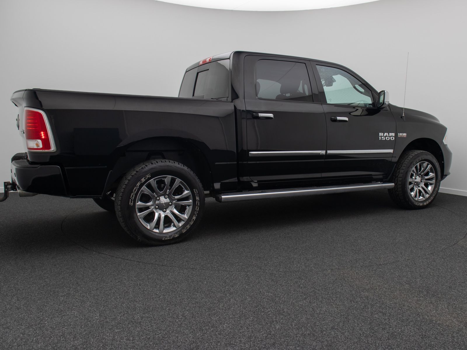 Fahrzeugabbildung Dodge RAM 1500 LIMITED Kamera Navi Belüftung Leder 20"