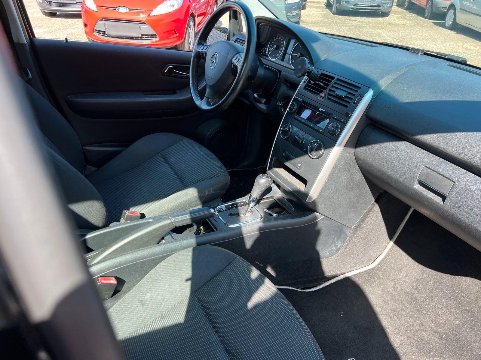 Mercedes-Benz A180 2006 — photo 7